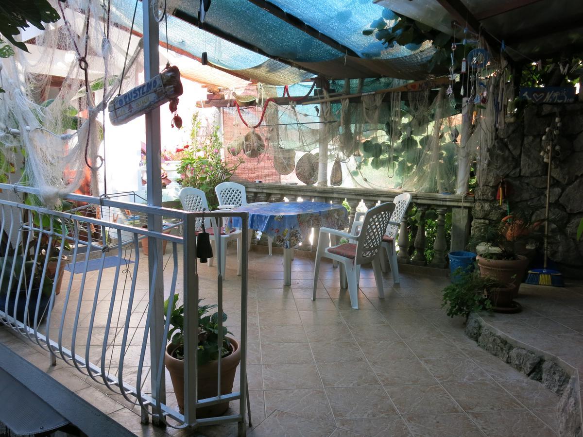 Apartment "I Love Njivice" Herceg Novi Exterior photo
